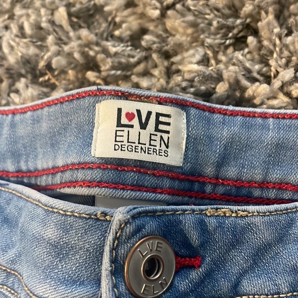 LOVE by Ellen denim shorts - Picture 3 of 7
